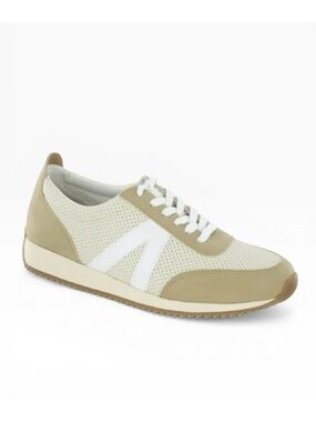 Mia Kable Natural Ivory Low Profile Sneaker Neutral Retro Sz 8